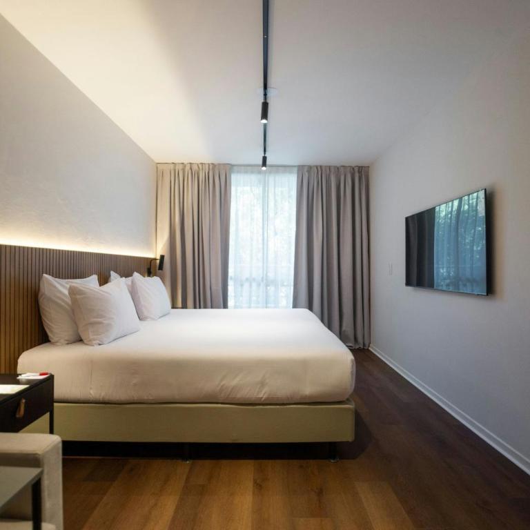 City Express Plus by Marriott Buenos Aires Palermo - Habitación con balcón y vistas a la ciudad - Cama extragrande - 6