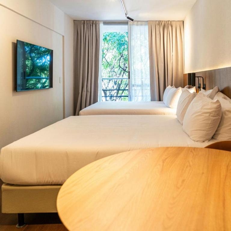 City Express Plus by Marriott Buenos Aires Palermo - Standard Double Room with Two Double Beds and Balcony - City View - 3