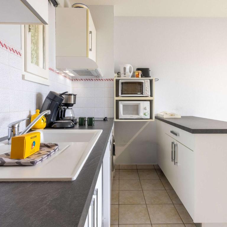 Evasion Valras Appartement Cosy avec Piscine - Apartment with Pool View - 11