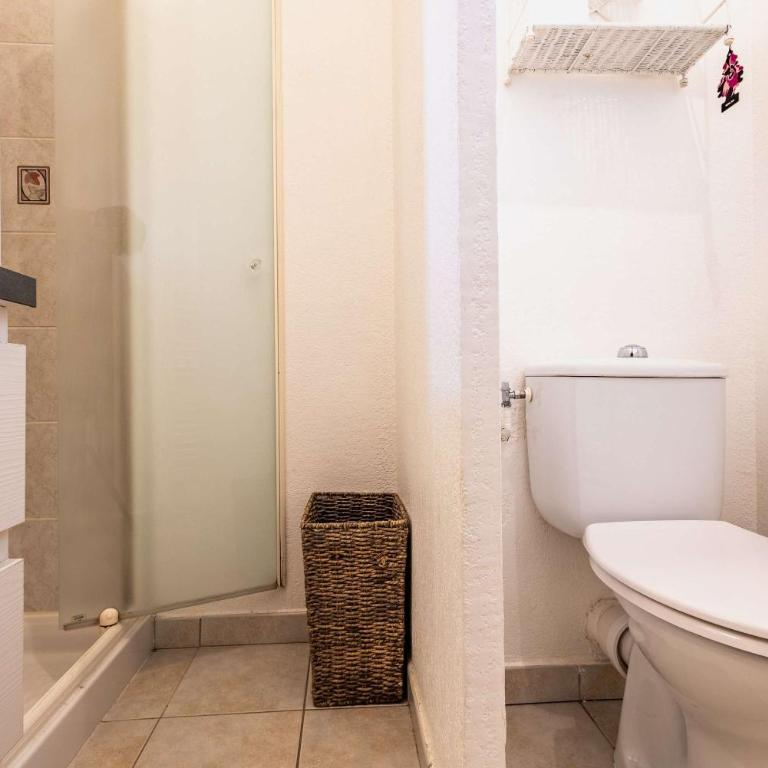 Evasion Valras Appartement Cosy avec Piscine - Apartment with Pool View - 13