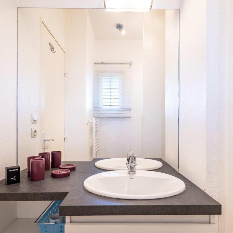 Evasion Valras Appartement Cosy avec Piscine - Apartment with Pool View - 15