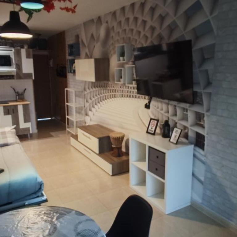 TORREMOLINOS VIEW STUDIO, VISTA MAR Y PISCINA - Apartamento de 1 dormitorio - 3