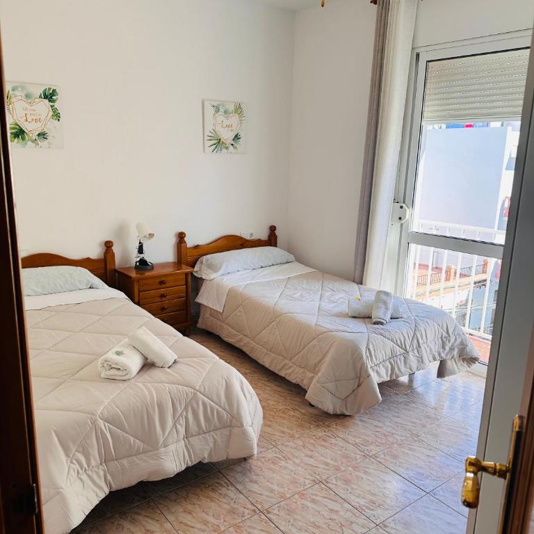 Soleado apartamento en Nerja - Three-Bedroom Apartment - 17