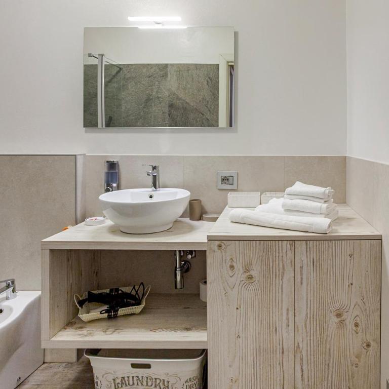 ARONA STORICO SYC Favoloso 2CAMERE 2BAGNI - Appartamento Superior con 2 Camere da Letto - 12