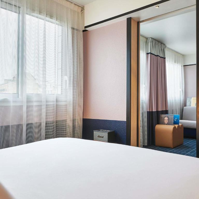 Mercure Paris 15 Porte de Versailles - Suite avec 1 Lit Double et 1 Canapé-Lit - 3