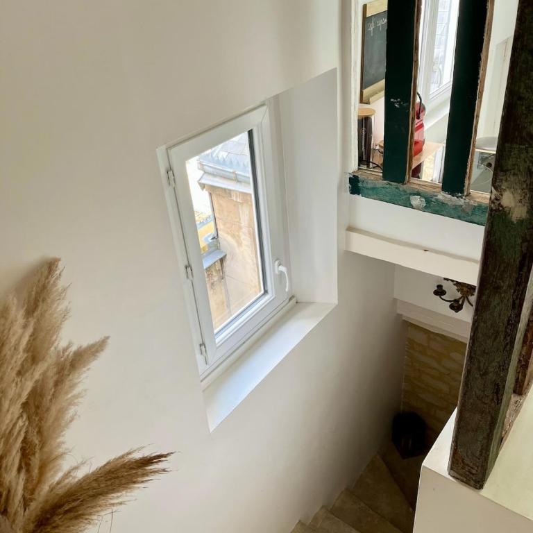 Charmant Duplex vue sur la place St Sauveur - Appartement 1 Chambre - 10