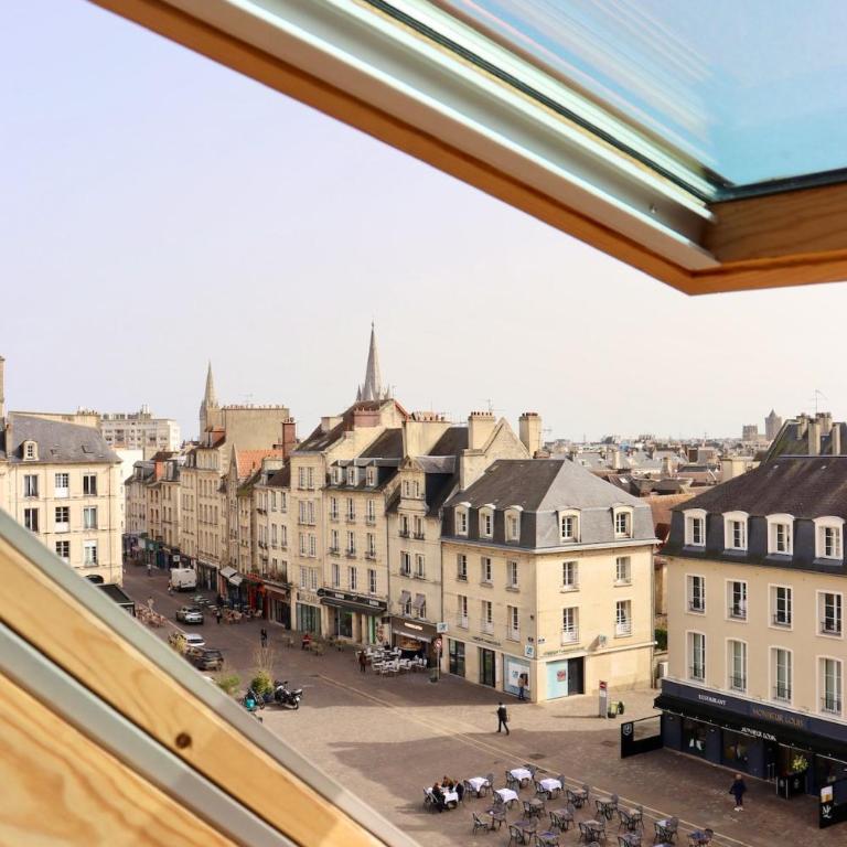 Charmant Duplex vue sur la place St Sauveur - Appartement 1 Chambre - 13