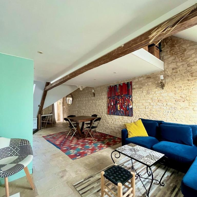 Charmant Duplex vue sur la place St Sauveur - Appartement 1 Chambre - 17