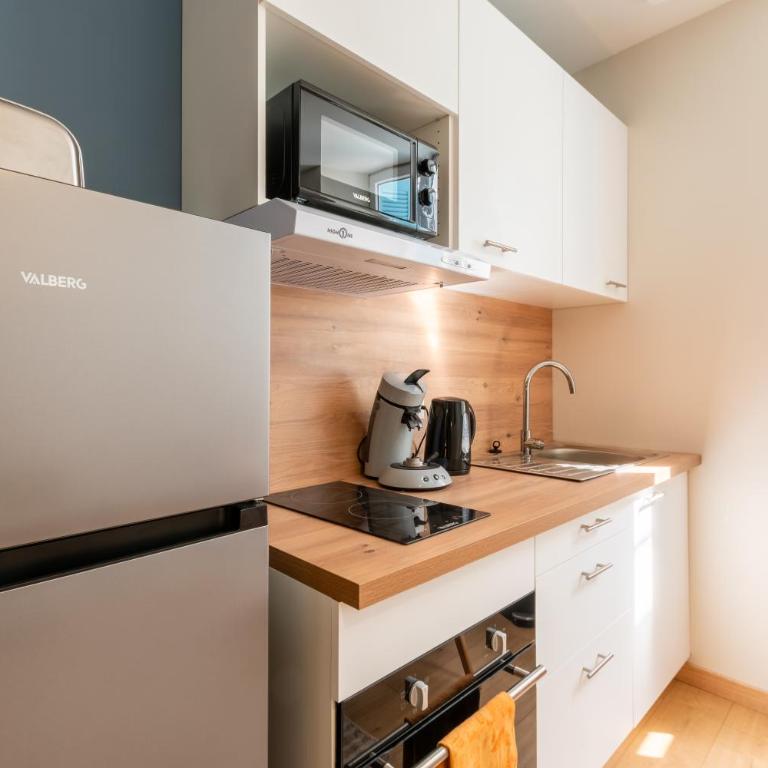 Côté Cour - 9 min des Sanctuaires - Moderne & Équipé - Jusqu'à 4 couchages - One-Bedroom Apartment - 8