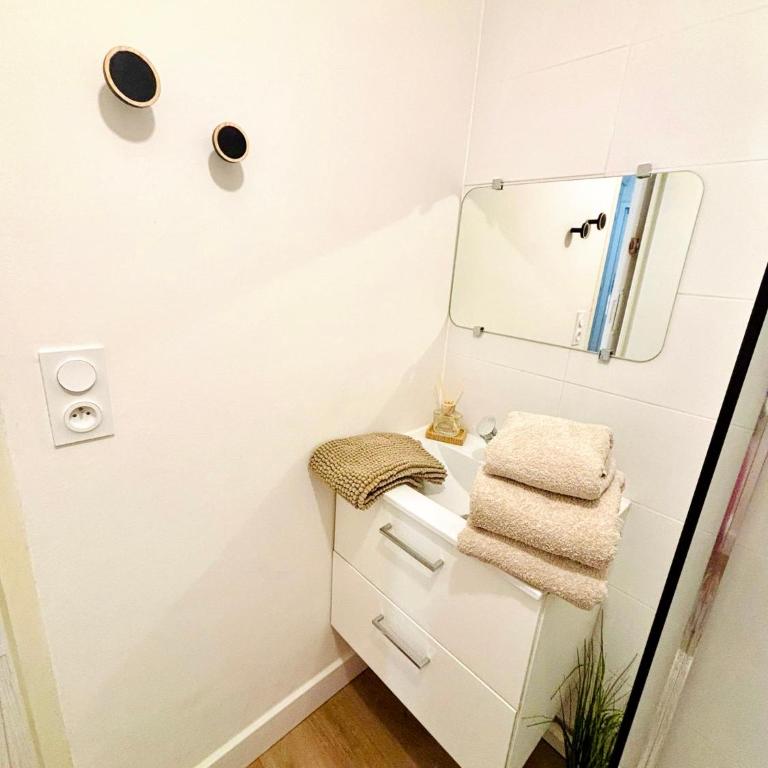 Studio neuf en hyper centre, moderne et calme - Apartamento de 1 dormitorio - 6
