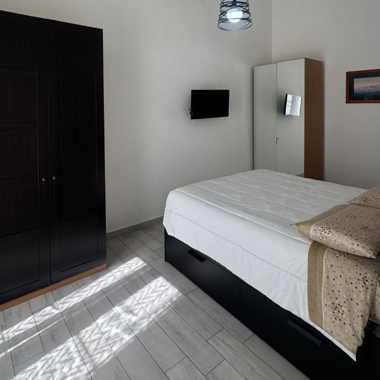 Casa Montesanto Centro - Appartamento con 1 Camera da Letto - 9