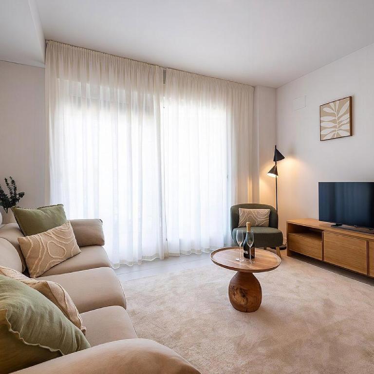 Calm Beach Estepona Retreat - Apartamento - 2