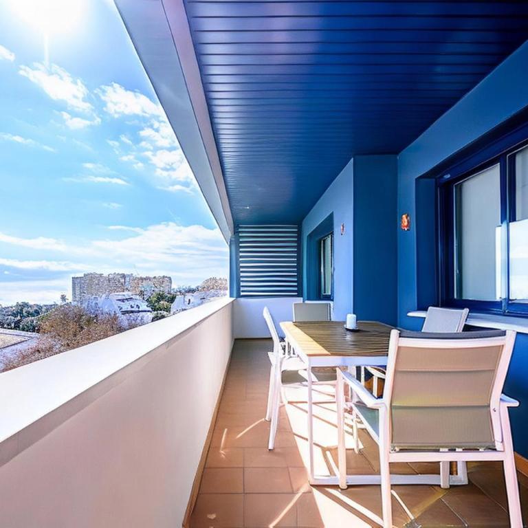 Estepona Port Bullring and Beach 2 Parkings - Apartment - 4