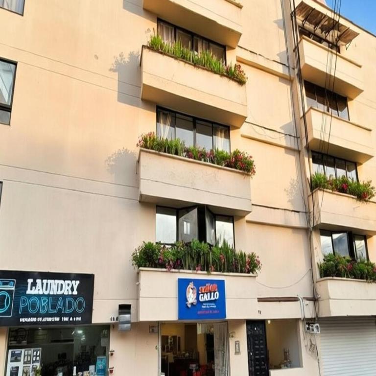 5 Bedroom - 1 Block from Lleras - P2 - Apartment - 25