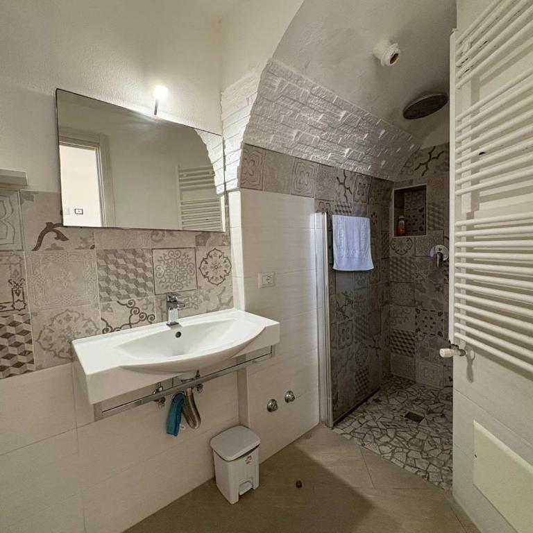 Casa Vacanze Mare Fuori - Camera Matrimoniale con Bagno Privato - 7
