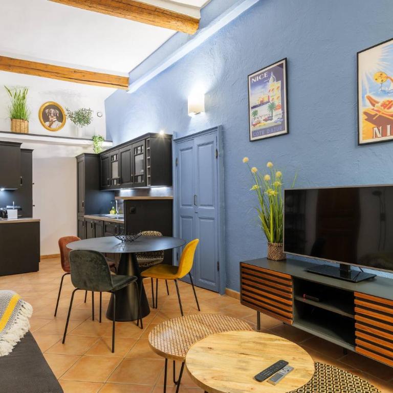 Charmant 3 pieces place Rossetti - Appartement - 13