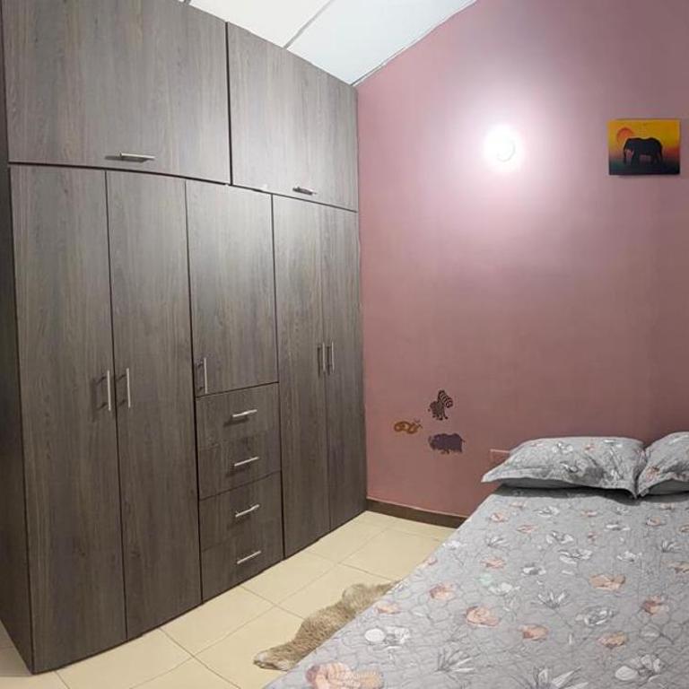Casa amplia cerca a UKUMARI parque CONSOTA y excelentes restaurantes - Three-Bedroom House - 32