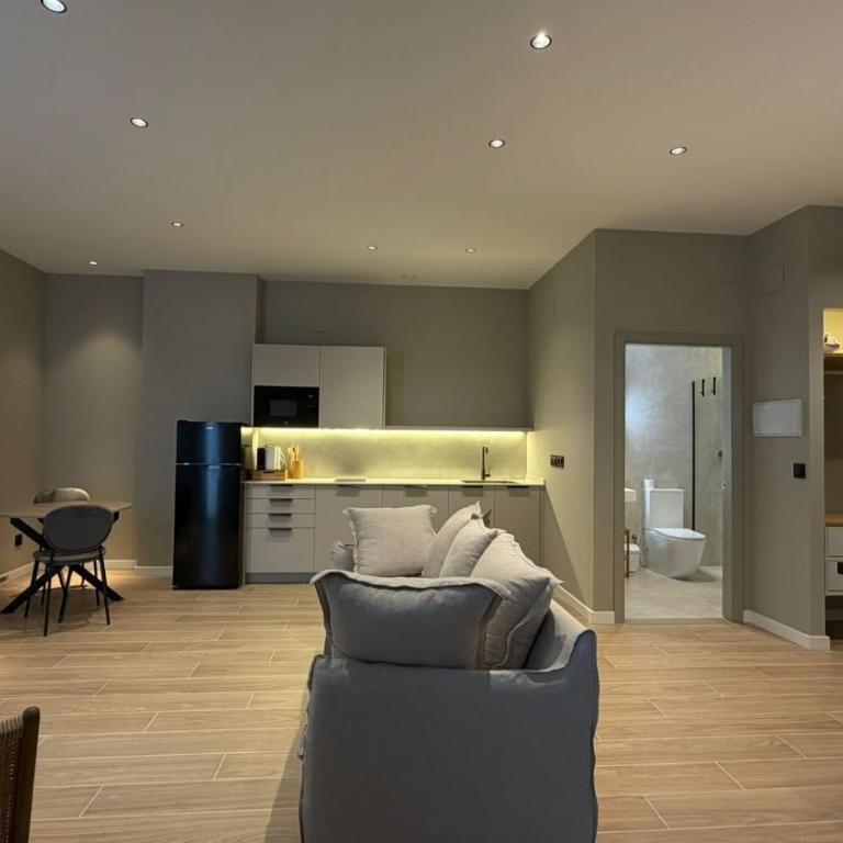 Suites 43 Juan Llorens - Apartment with Terrace - 9