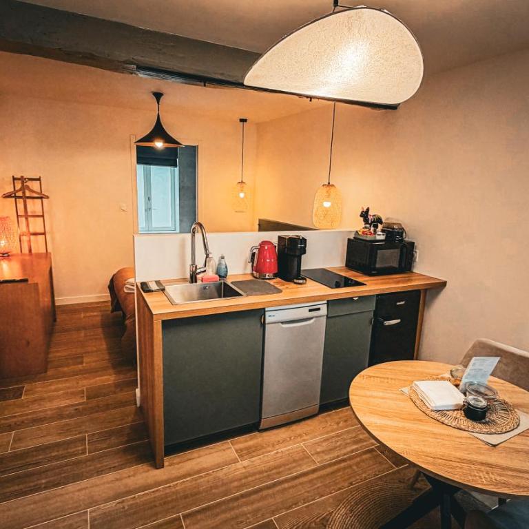 Le 105, Honfleur - Chambre Double avec Salle de Bains Privative - 6