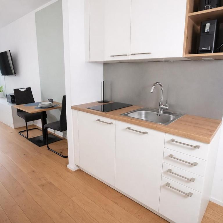 Donau- City Haven - Apartment mit 1 Schlafzimmer - 1