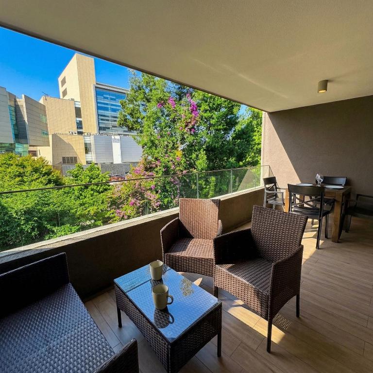 Acogedor Depto. a un costado de Clínica Las Condes - One-Bedroom Apartment - 7