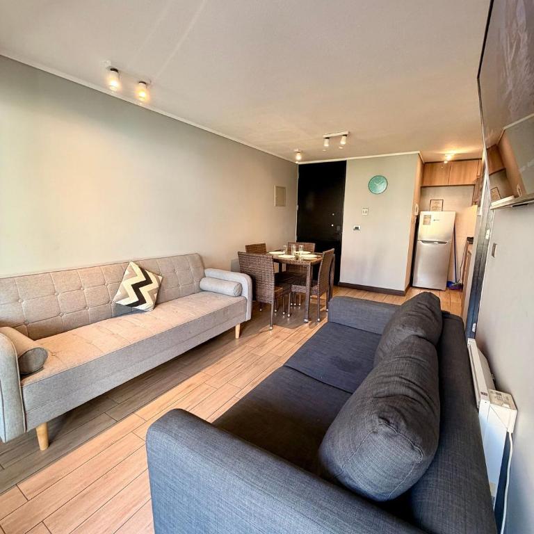 Acogedor Depto. a un costado de Clínica Las Condes - One-Bedroom Apartment - 15