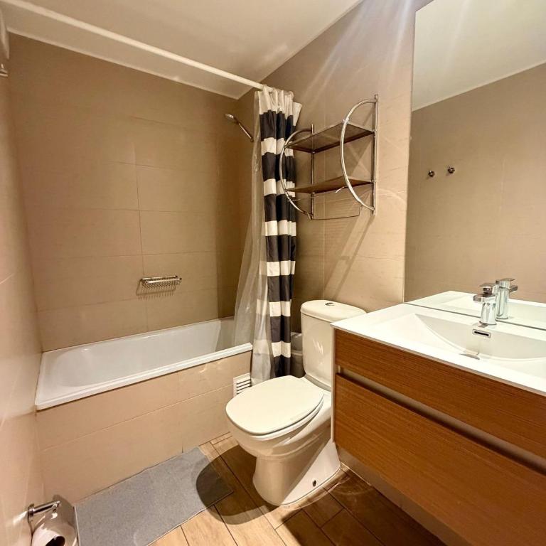 Acogedor Depto. a un costado de Clínica Las Condes - One-Bedroom Apartment - 10