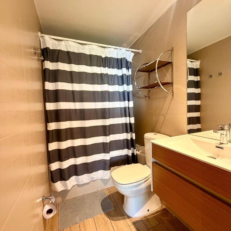 Acogedor Depto. a un costado de Clínica Las Condes - One-Bedroom Apartment - 16