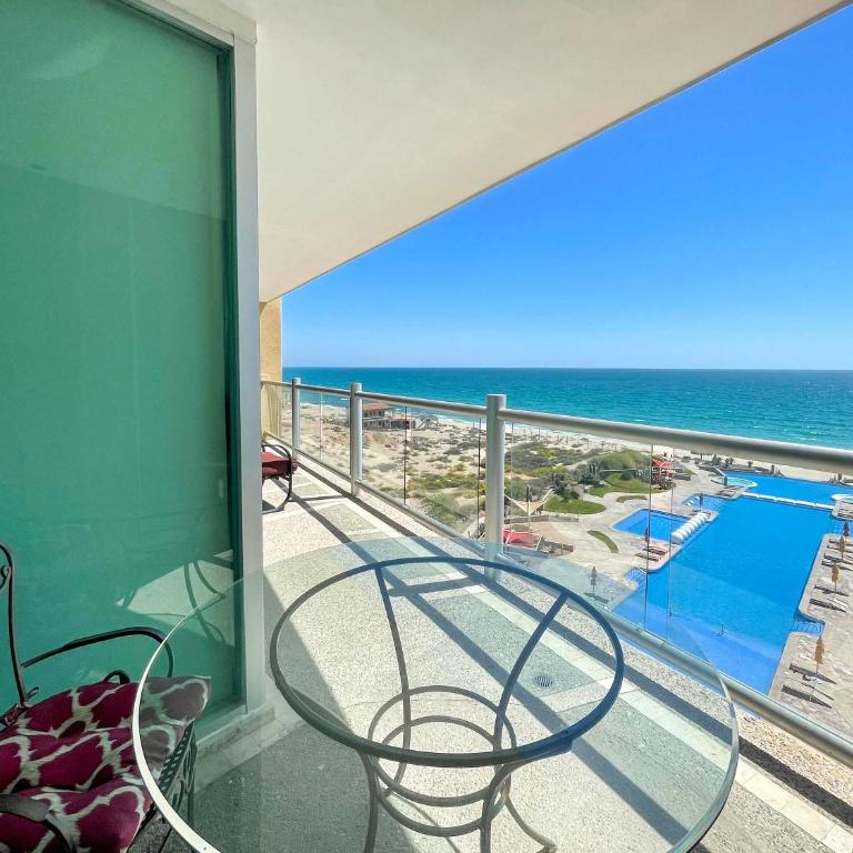 Hidden Gem Condo Beach & Pool Access #503 - Apartamento - 4
