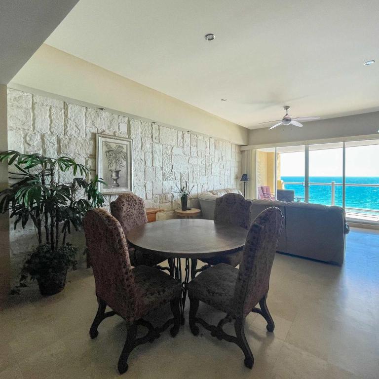 Hidden Gem Condo Beach & Pool Access #503 - Apartamento - 6