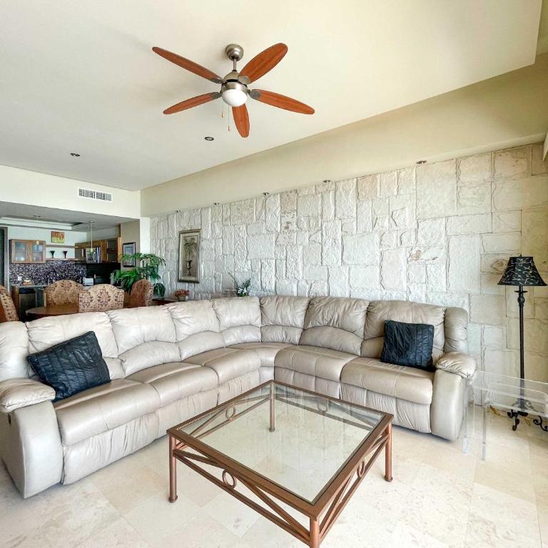 Hidden Gem Condo Beach & Pool Access #503 - Apartamento - 10