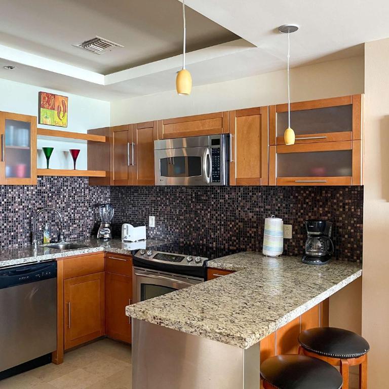 Hidden Gem Condo Beach & Pool Access #503 - Apartamento - 12