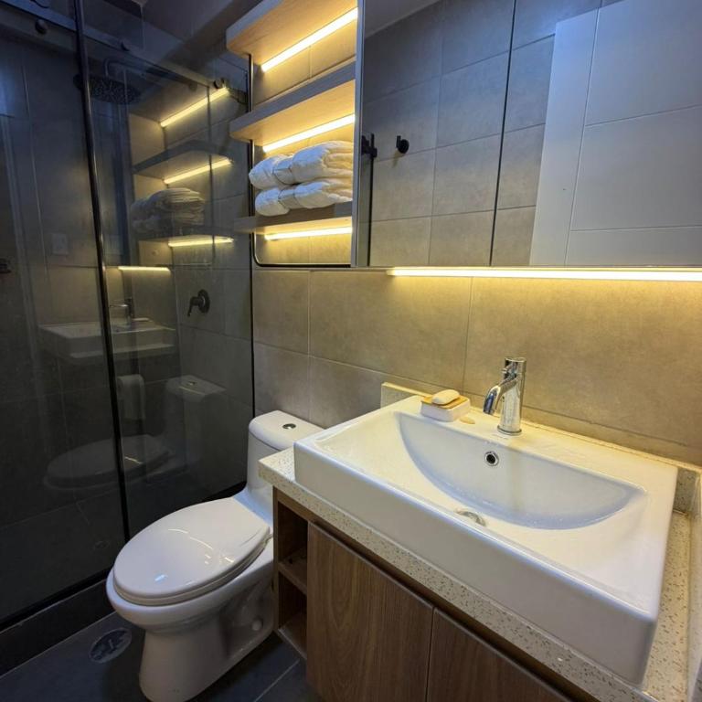Miraflores Alcanfores - Three-Bedroom Apartment - 14