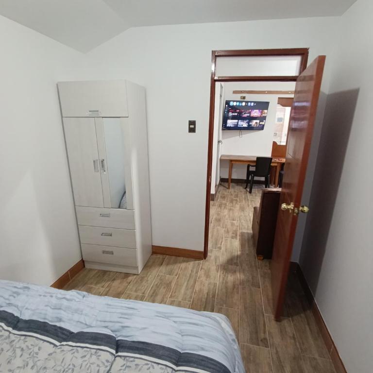 Hostel Las Gardenias Ayacucho - Apartamento Deluxe de 2 dormitorios con balcón - 4