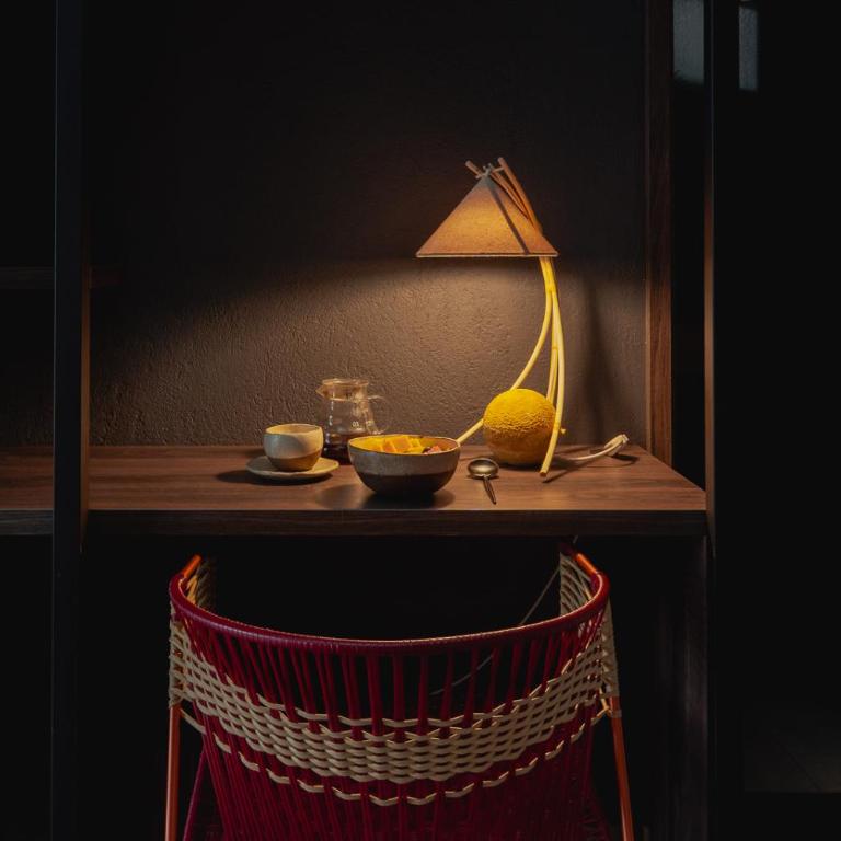 Sui Boutique Hotel - Suite con cama grande y balcón - 13