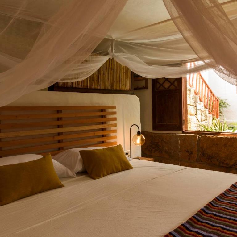 Romantic Colonial Charm Barichara w Jacuzzi - Double Room with Private Bathroom - 2