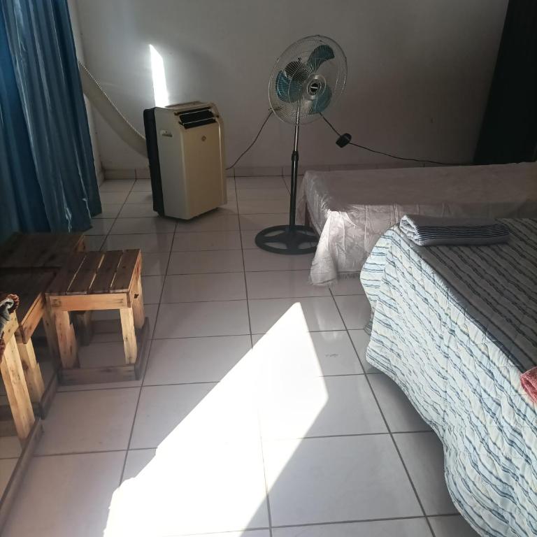 Bodegon - Economy Quadruple Room with Shared Bathroom - 3