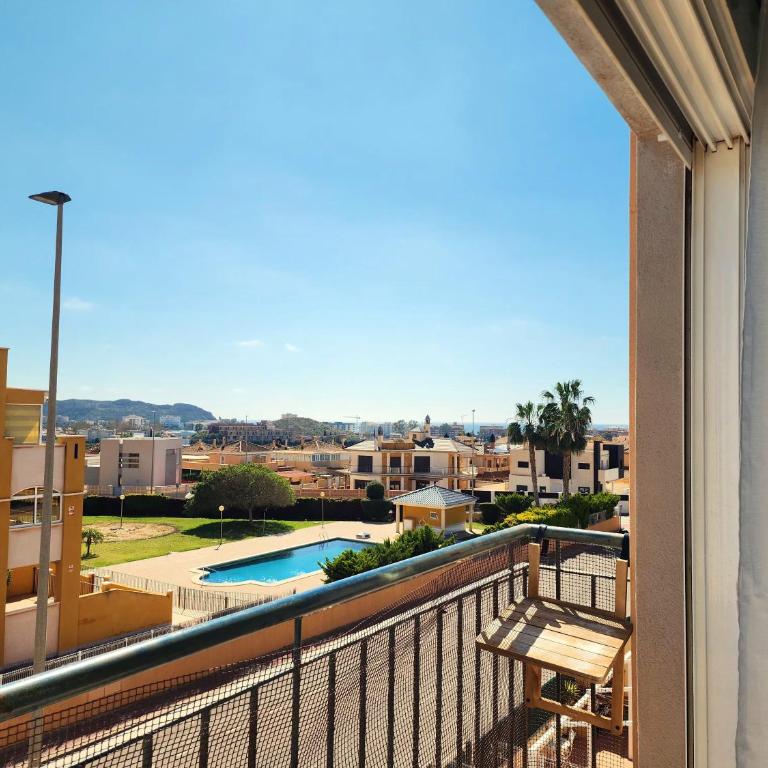 Ático con gran terraza, barbacoa y piscina - Apartamento de 2 dormitorios - 11