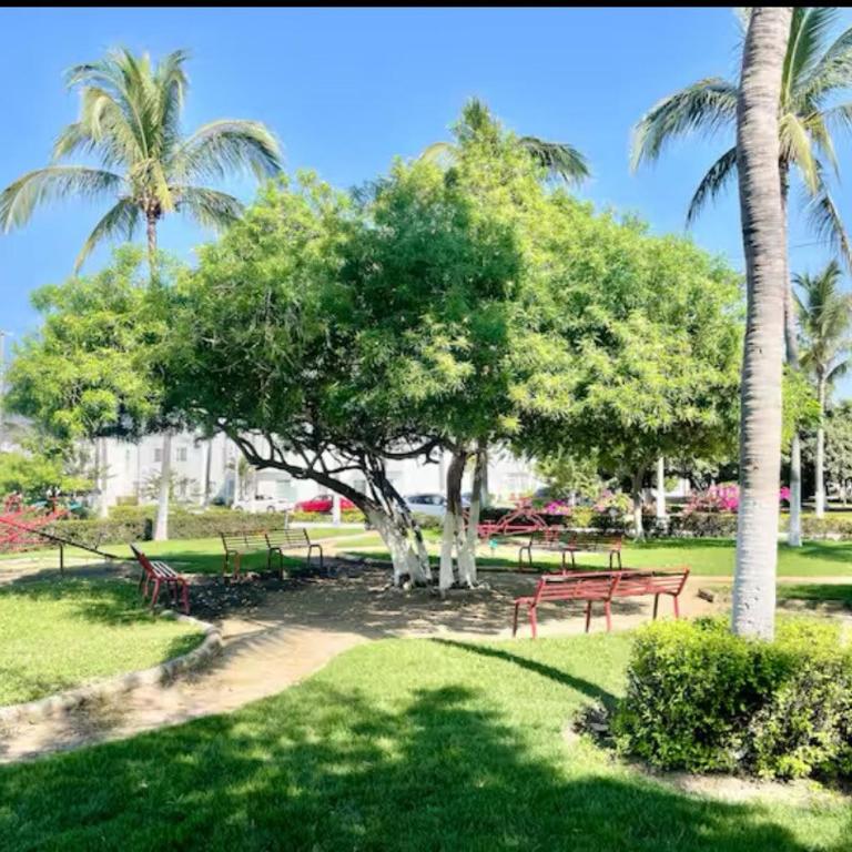 2story cozy house in a private community! - Casa de 2 dormitorios - 25