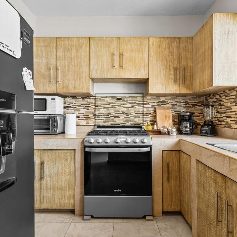 2story cozy house in a private community! - Casa de 2 dormitorios - 32