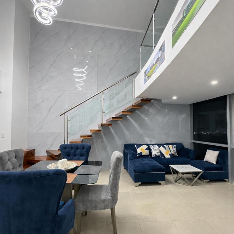 Exclusivo loft dúplex en piso 15 con vista panorámica al río en Guayaquil, 2 habitaciones y cocina equipada - Two-Bedroom Apartment - 25