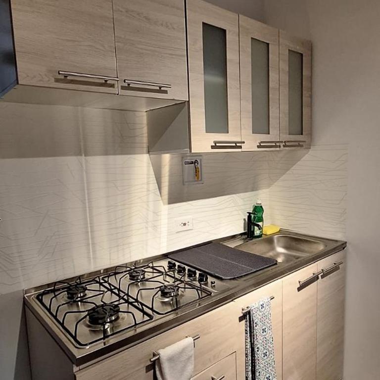 Apartaestudio in the heart of Medellín Laureles with a Comfortable king Bed - Apartamento de 1 dormitorio - 12