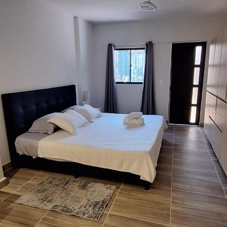 Apartaestudio in the heart of Medellín Laureles with a Comfortable king Bed - Apartamento de 1 dormitorio - 29