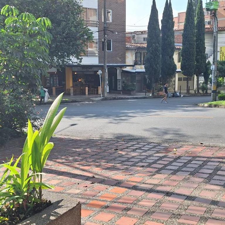 Apartaestudio in the heart of Medellín Laureles with a Comfortable king Bed - Apartamento de 1 dormitorio - 32