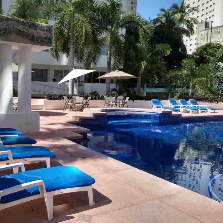 Costera Acapulco, Club Deportivo - Apartamento con terraza - 2