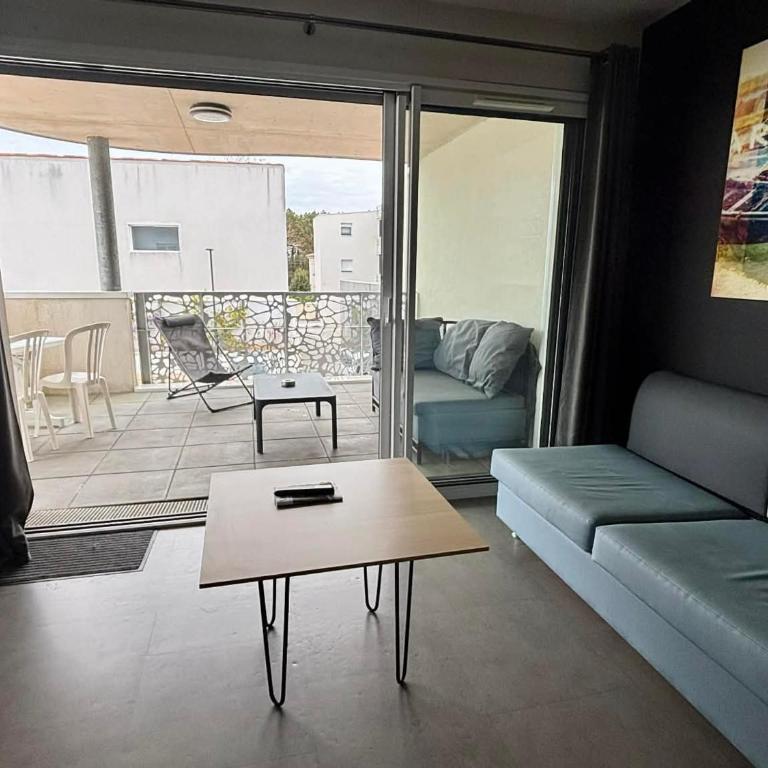 Appartement PMR avec balcon, 2 chambres, accès direct plage, piscine, parking sécurisé - La Tranche-sur-Mer - FR-1-194-220 - Appartamento (6 Adulti) - 1