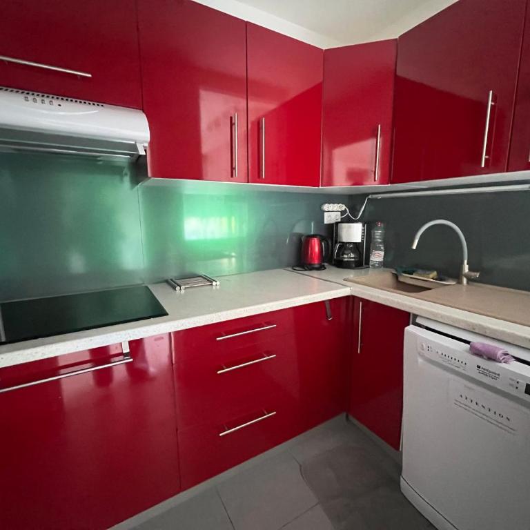 Saint-Cyprien : T3 moderne proche plage avec parking privé - FR-1-309-549 - Apartment - 9