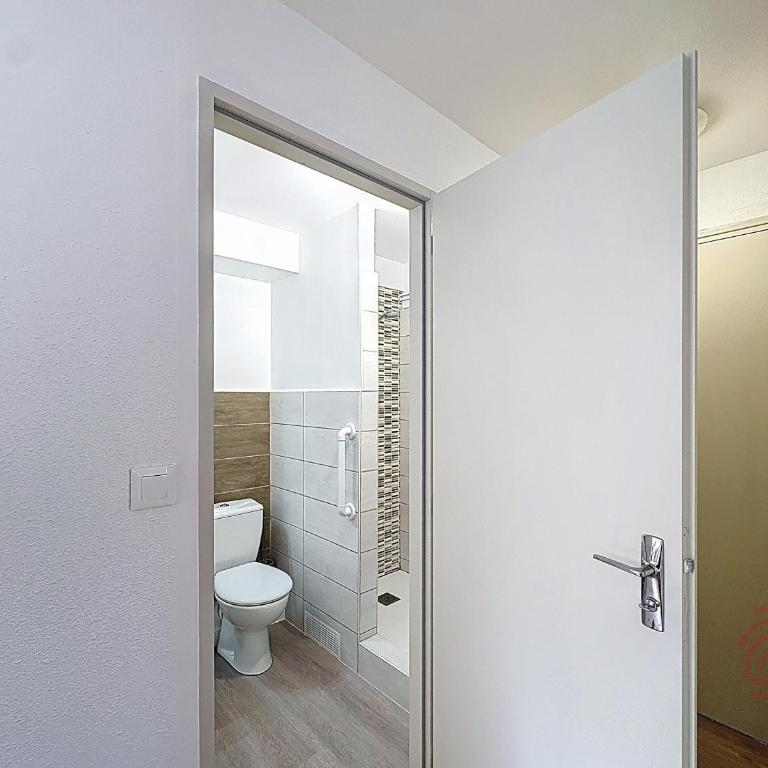 Lamalo-les-Bains: F2, terrasse, 50m des Thermes, animaux acceptés - FR-1-451-23 - Appartement 1 Chambre - 28