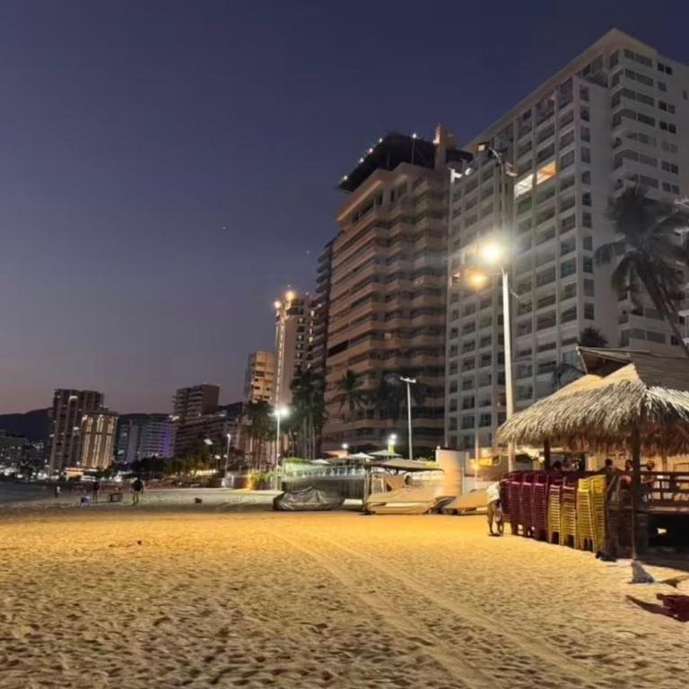 Costera Acapulco, Club Deportivo - Apartamento con terraza - 51