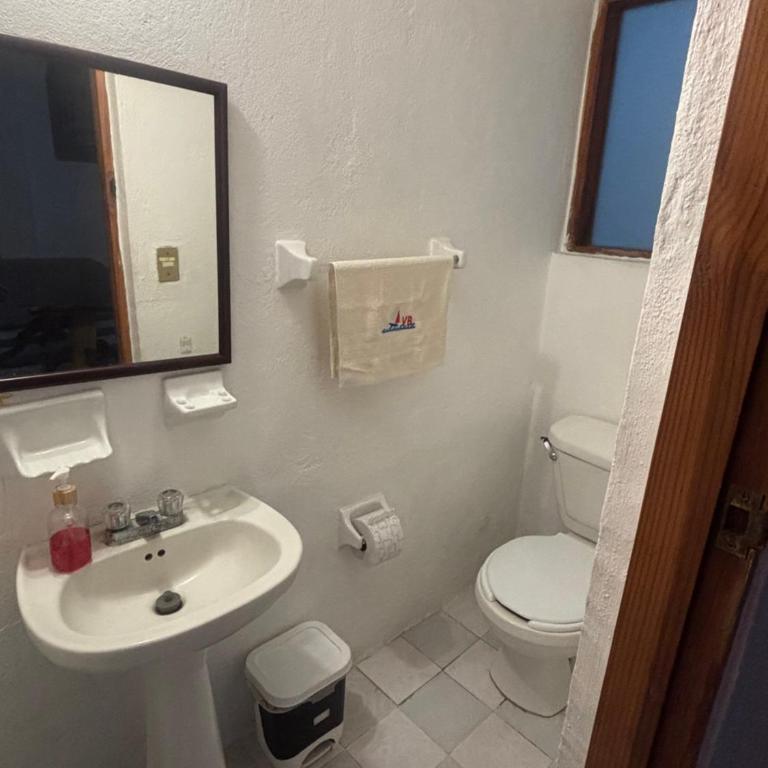 Depa en Valle de Bravo centro - Apartamento de 3 dormitorios - 3